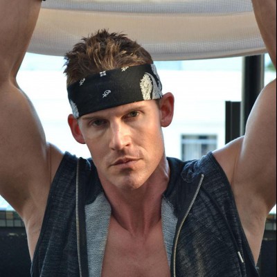 Sean head shot medium - The Hollywood Men
